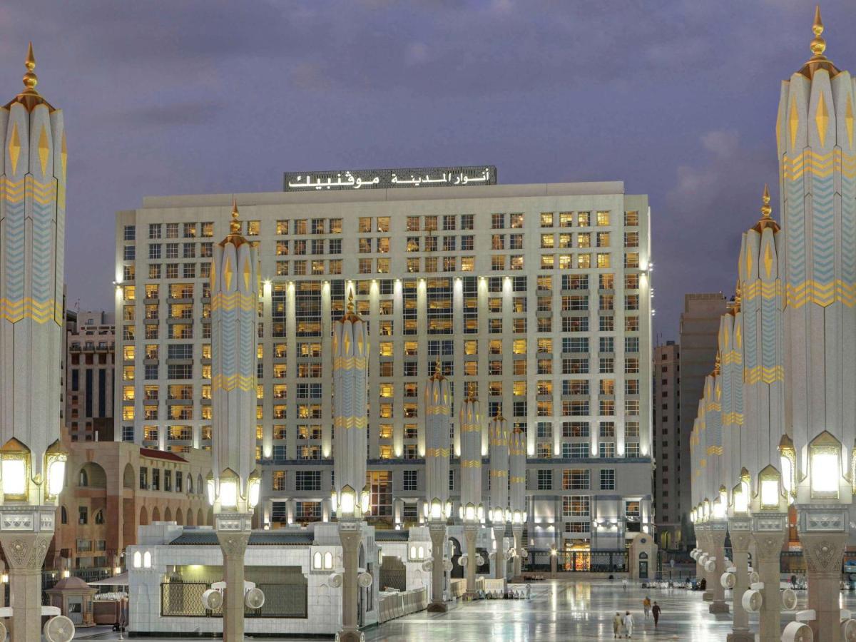 Anwar Al Madinah Moevenpick Hotel Medina Ngoại thất bức ảnh Riad Square Hotel